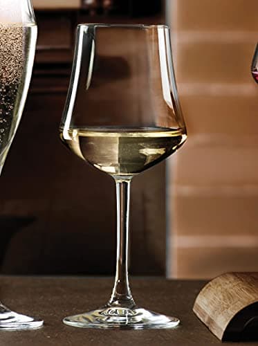 Elegant Wine Glasses for Discerning Drinkers (Pack of 6)