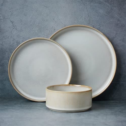 Famiware Cappuccino White Star Dinnerware Set, 12 Piece Chip-Resistant Kitchen Ware