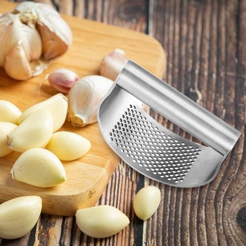 Stainless Steel Garlic Chopper with Peeler and Brush (Silver A)