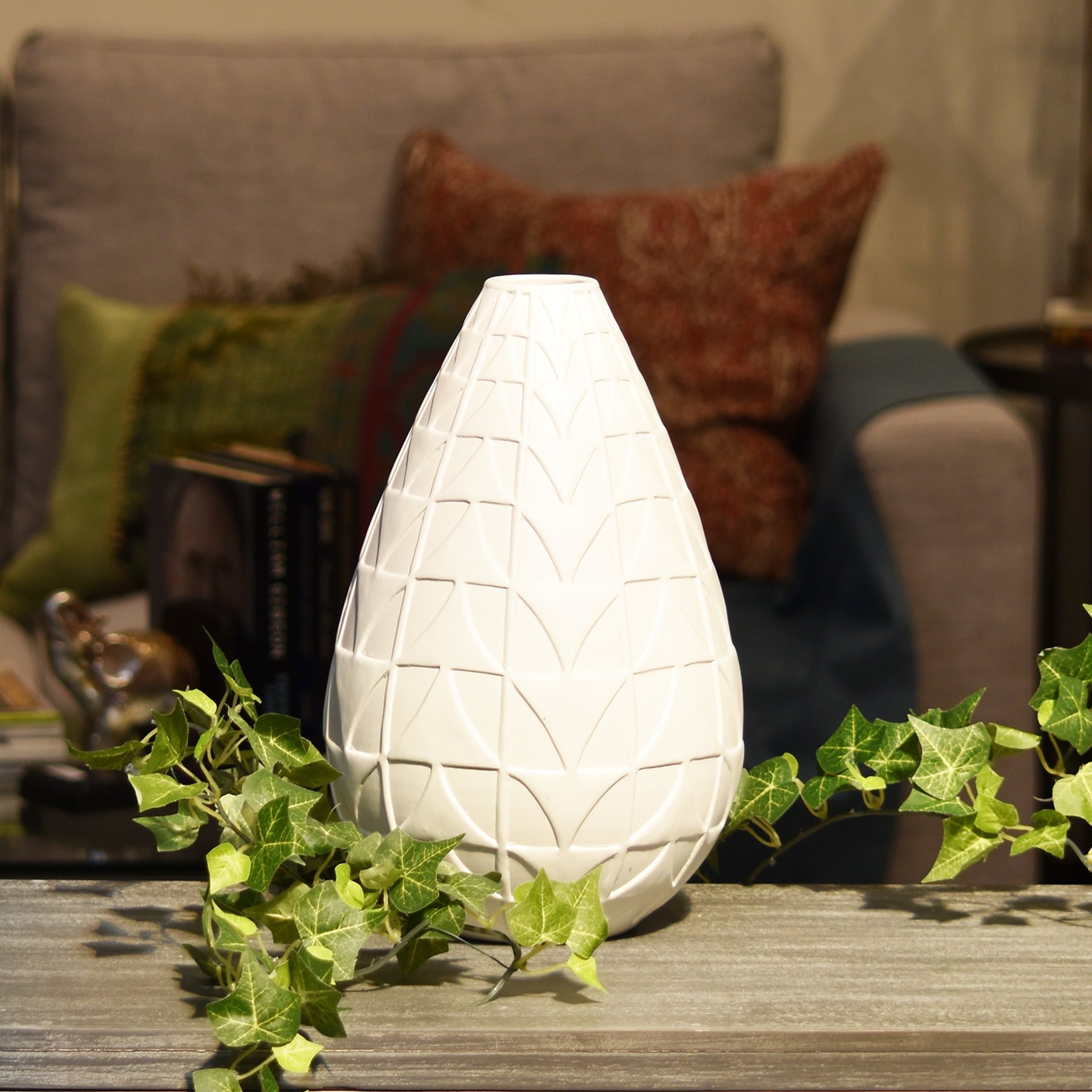 21459 Classic Decorative Vase